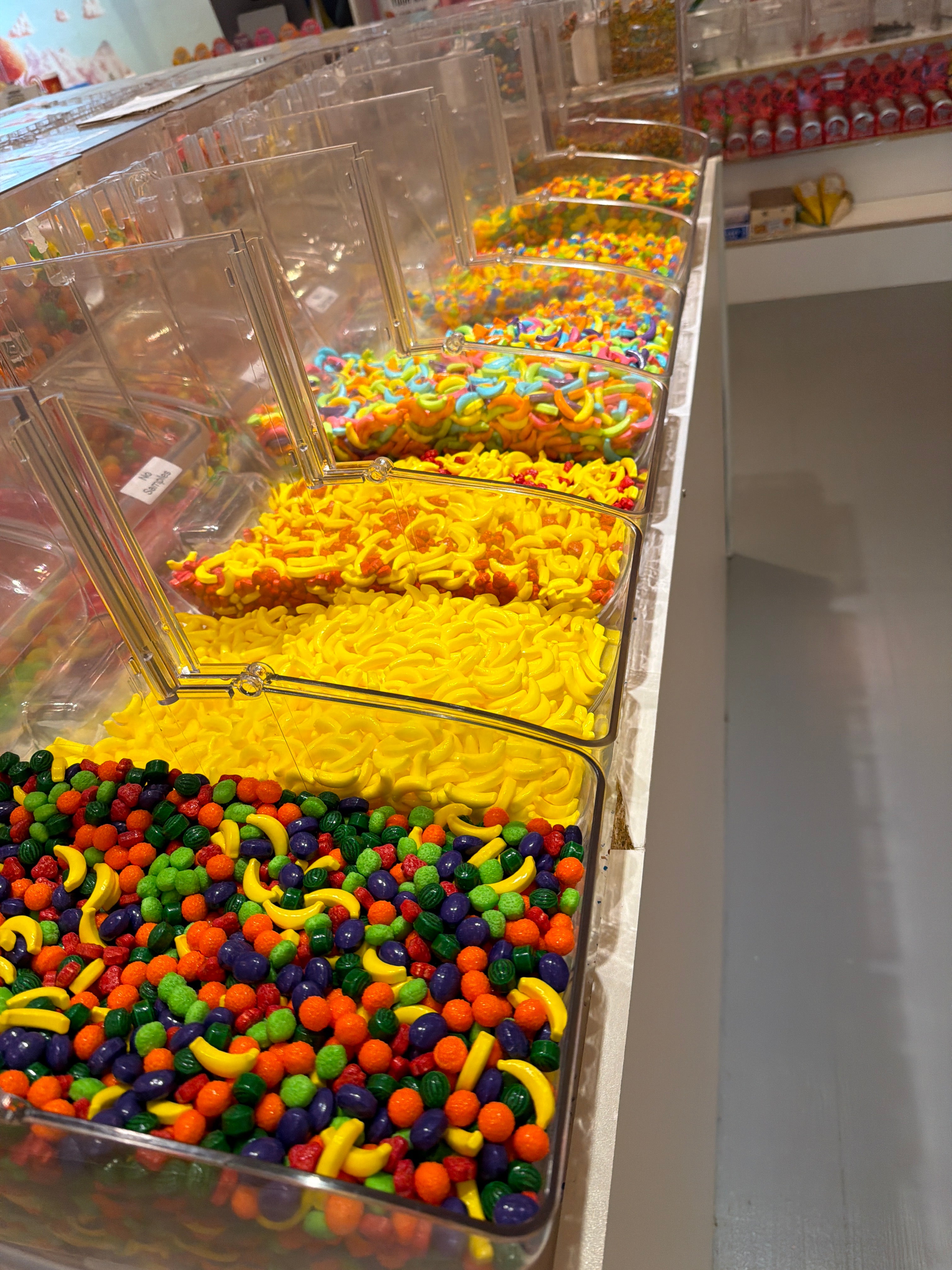 Runts Candy Mix – 9 Flavor Fruity Crunch Candy 🍌🍓🍇